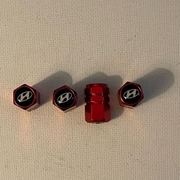 Hyundai valve Stem caps in Red set of 4 NWT - Picture 2 of 4